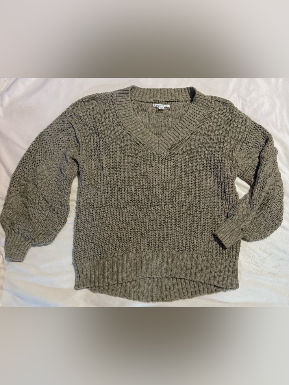American Eagle Outfitters Olive V-Neck Chunky Knit Sweater